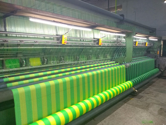 Μηχανή πλέξης πλεγμάτων πλεξίματος HDPE πλαστικού πράσινου κήπου με πλάτος εργασίας 110'' για online υποστήριξη και προϊόντα